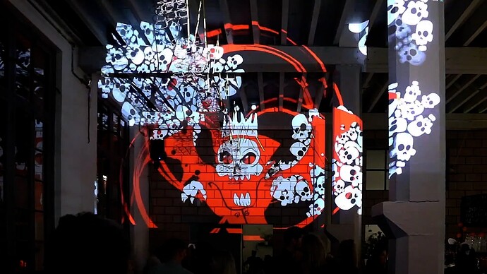 Crate_Halloween_LiveAnimation_Edit.00_00_18_07.Still006